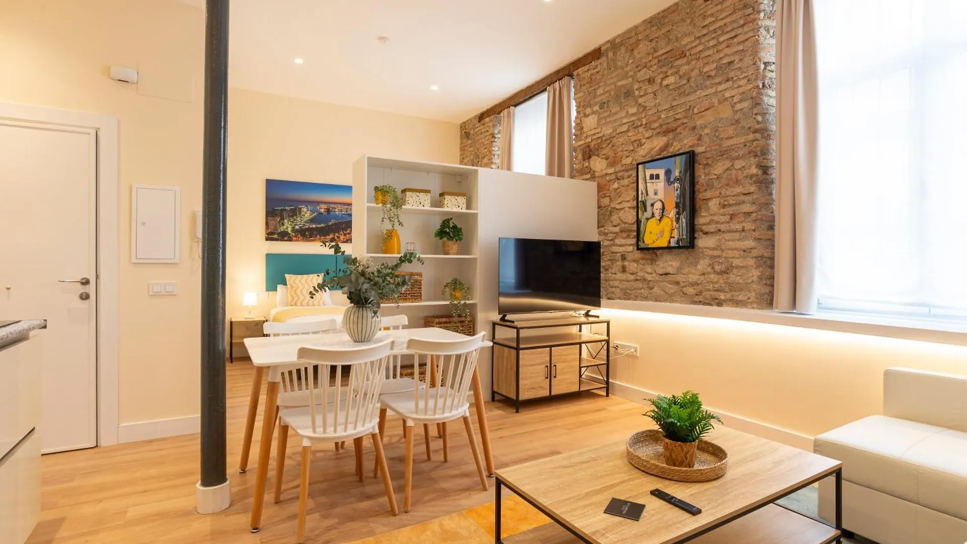 Arenal Beach By Ele Apartments Malaga