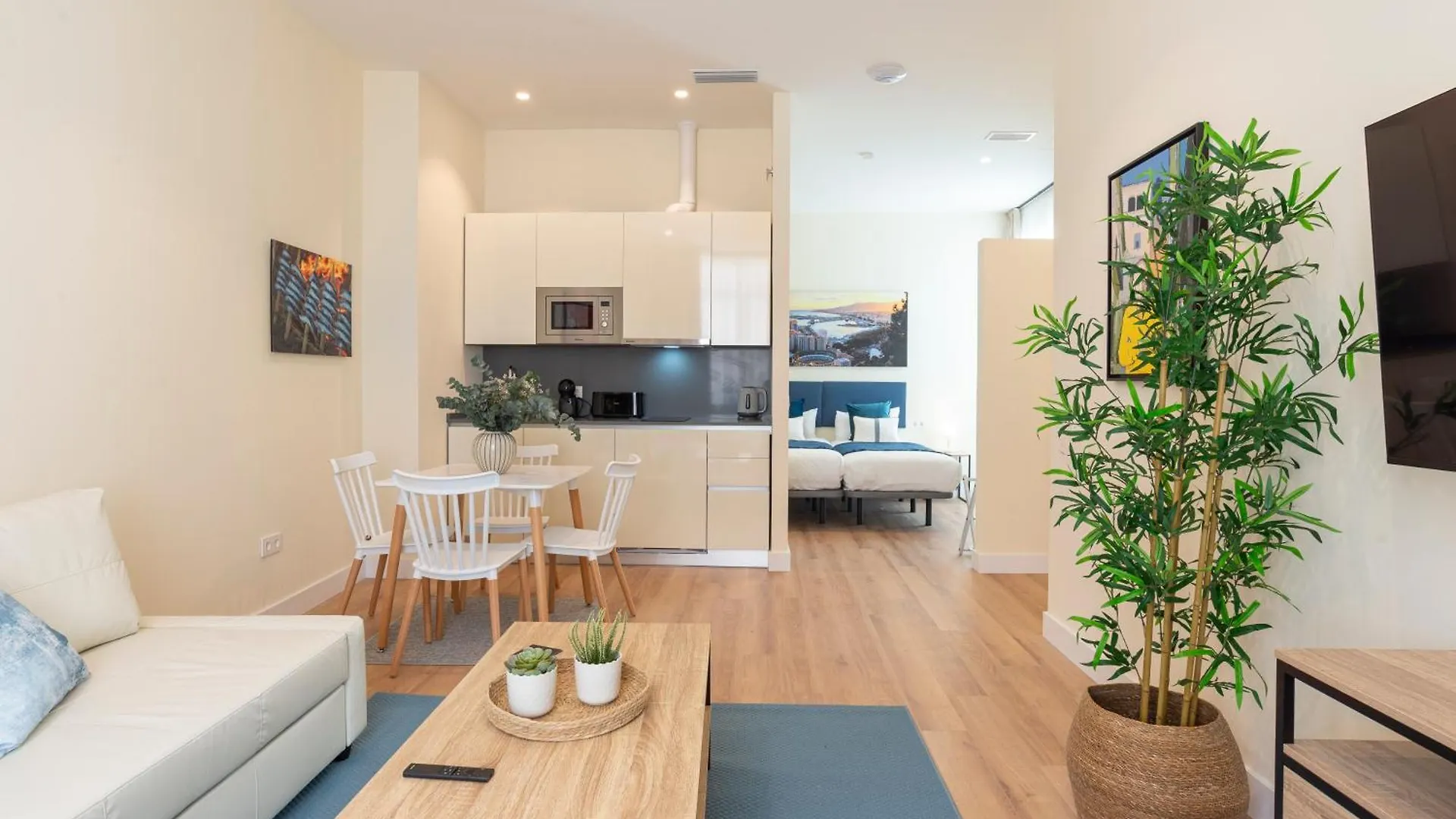 Arenal Beach By Ele Apartments Malaga