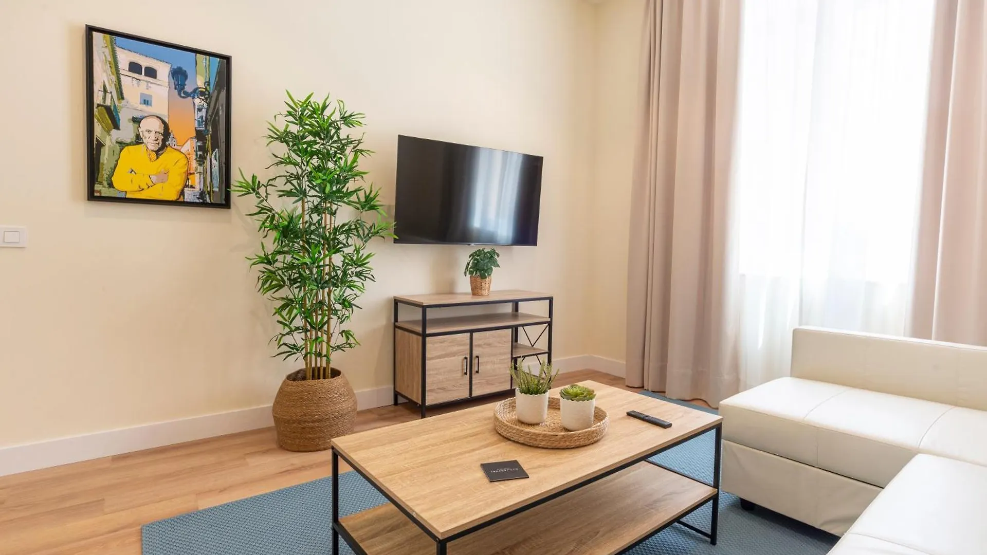 Arenal Beach By Ele Apartments Malaga